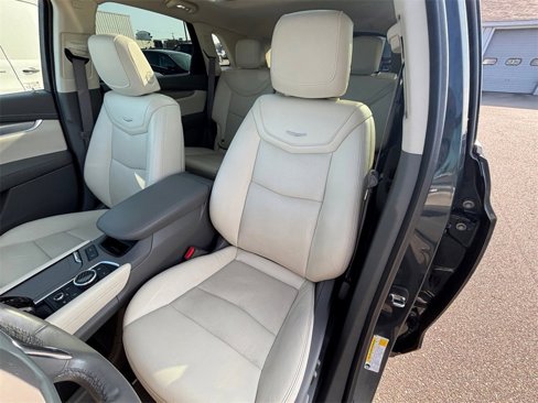 Used 2020 Cadillac XT5 Premium Luxury w/ LPO, Floor Liner Package image 72