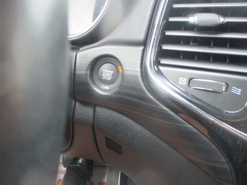 Used 2021 Jeep Grand Cherokee Laredo X image 5