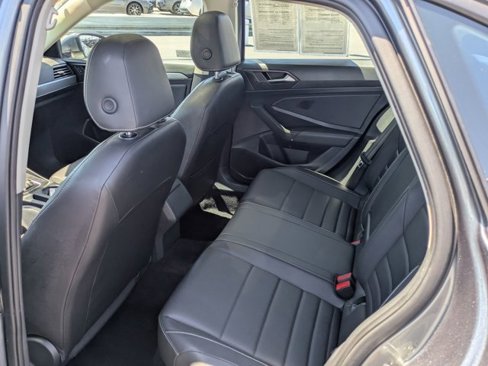 Used 2021 Volkswagen Jetta R-Line image 14