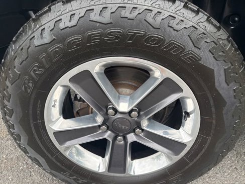 Certified 2021 Jeep Wrangler Unlimited Sahara image 9