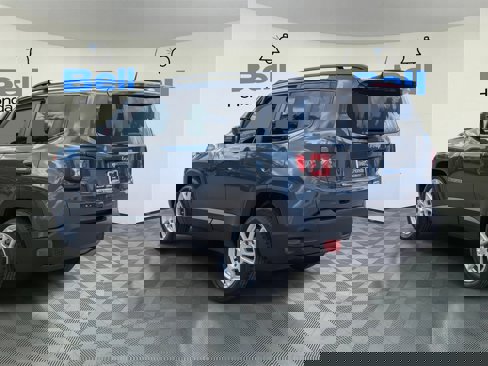 Used 2020 Jeep Renegade Latitude w/ Popular Equipment Group image 3