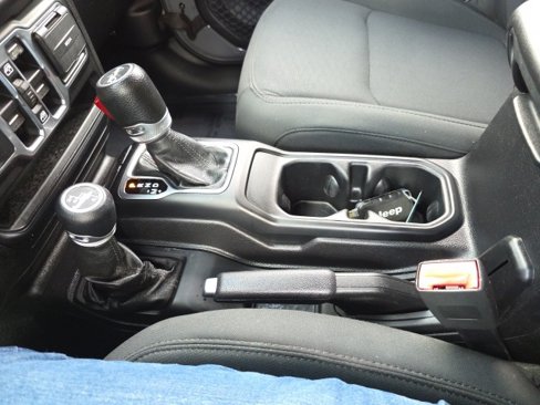 Used 2019 Jeep Wrangler Unlimited Sport S image 30