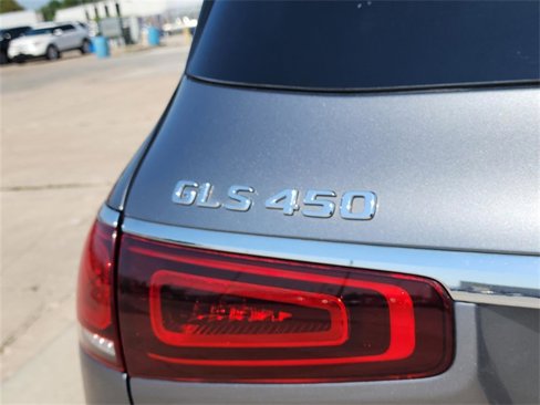 Used 2020 Mercedes-Benz GLS 450 4MATIC image 11