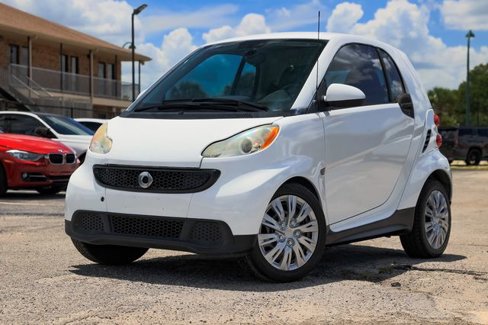 Used 2014 smart fortwo pure image 1