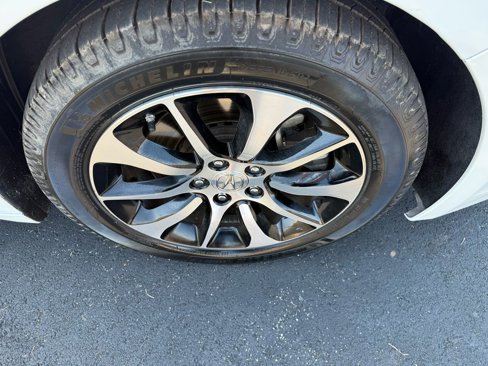 Used 2015 Acura TLX w/ Technology Package image 27