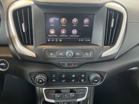 Used 2024 GMC Terrain SLE image 20