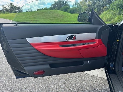 Used 2002 Ford Thunderbird image 10