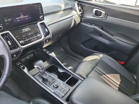 Used 2022 Kia Sorento S image 13