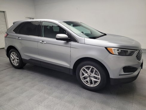 Used 2024 Ford Edge SEL image 11