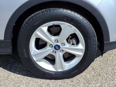 Used 2016 Ford Escape SE w/ Equipment Group 201A image 10