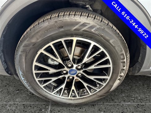 Used 2022 Ford Escape Titanium image 11