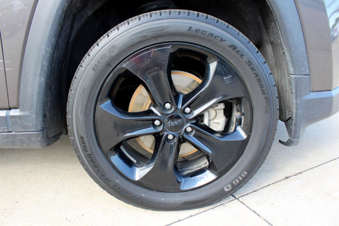 Used 2018 Jeep Compass Latitude w/ Popular Equipment Group image 40