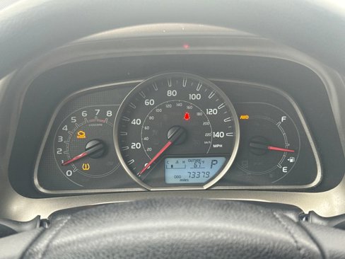 Used 2015 Toyota RAV4 LE image 16