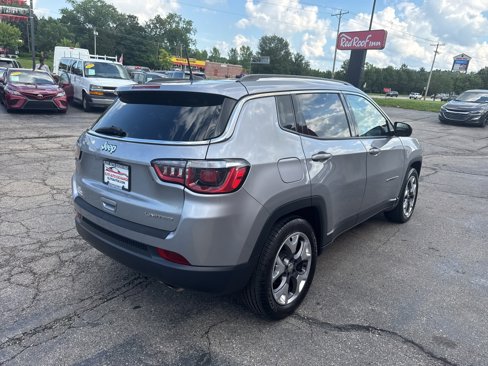Used 2019 Jeep Compass Limited image 5