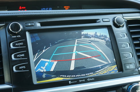 Used 2018 Toyota Highlander XLE image 26