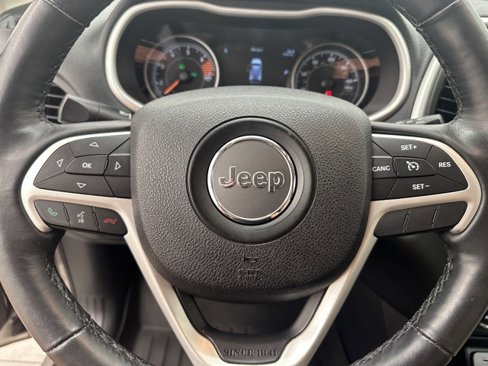 Used 2016 Jeep Cherokee Limited image 28