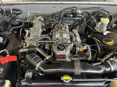 Used 1994 Toyota Pickup DX image 9