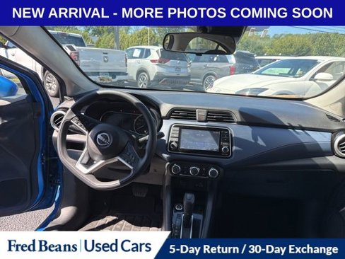 Used 2023 Nissan Versa SV image 12
