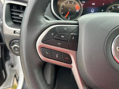 Used 2022 Jeep Cherokee Latitude Lux image 16