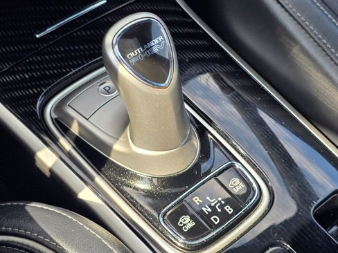 Used 2020 Mitsubishi Outlander GT image 33