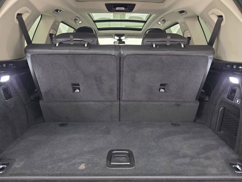 Used 2021 BMW X7 xDrive40i w/ Premium Package image 29