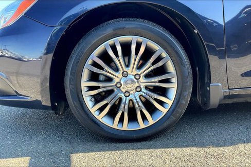 Used 2012 Chrysler 200 Limited image 8