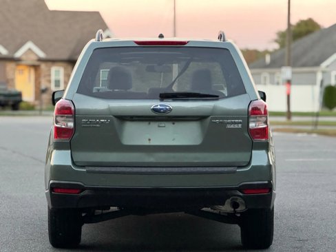 Used 2014 Subaru Forester 2.5i Premium w/ All-Weather Package image 8