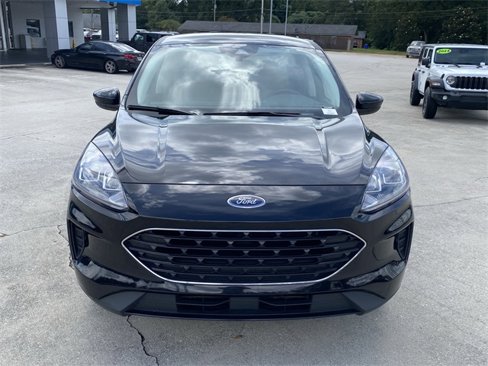 Used 2022 Ford Escape SE w/ SE Sport Appearance Package image 9