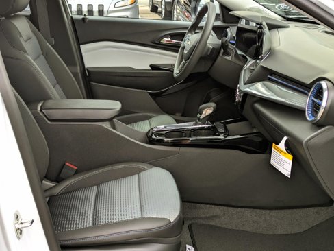 New 2026 Chevrolet Trax LT image 16
