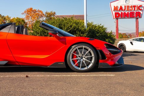 Used 2022 McLaren 765LT image 35