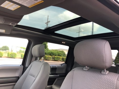 Used 2018 Ford F150 XLT w/ Equipment Group 302A Luxury image 10