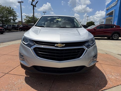 Used 2021 Chevrolet Equinox LS w/ LS Convenience Package image 2
