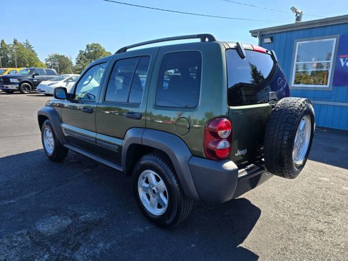 Used 2006 Jeep Liberty Sport image 3