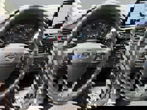 Certified 2022 Ford Escape SE image 13