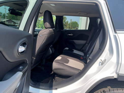 Used 2014 Jeep Cherokee Latitude w/ Cold Weather Group image 35