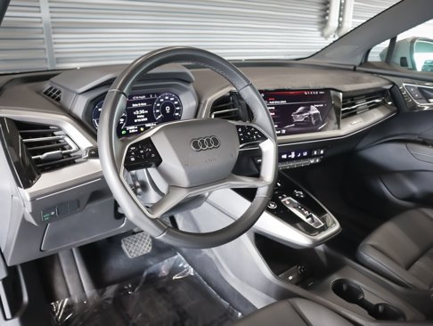 Certified 2023 Audi Q4 e-tron Premium Plus w/ Premium Plus image 18