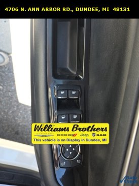 Used 2017 Ford Edge SEL w/ Equipment Group 201A image 11