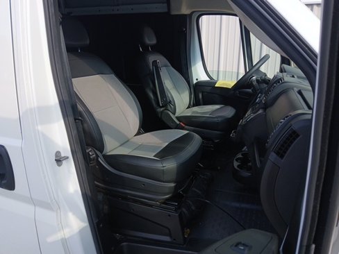 Used 2023 RAM ProMaster 2500 image 17
