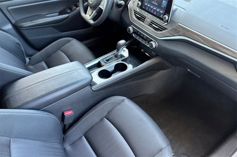 Used 2023 Nissan Altima 2.5 SV image 21