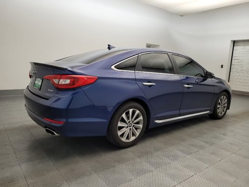 Used 2016 Hyundai Sonata Sport w/ Option Group 1V image 9