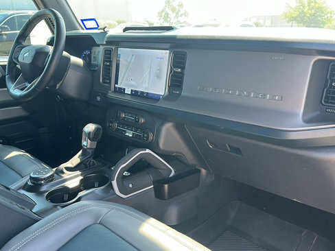 Used 2023 Ford Bronco Outer Banks w/ Sasquatch Package image 18