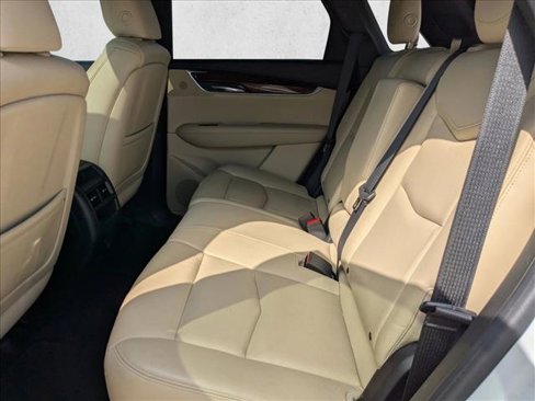 Used 2017 Cadillac XT5 Luxury w/ Driver Awareness Package image 15