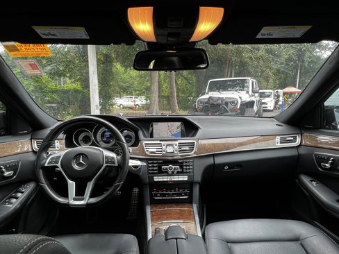 Used 2015 Mercedes-Benz E 250 BlueTEC Sedan image 37