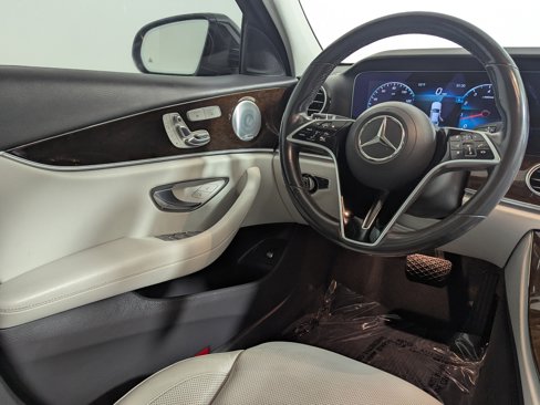 Used 2021 Mercedes-Benz E 450 4MATIC Sedan image 10