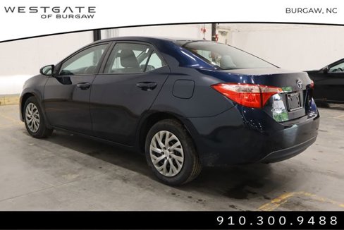 Used 2019 Toyota Corolla LE image 3