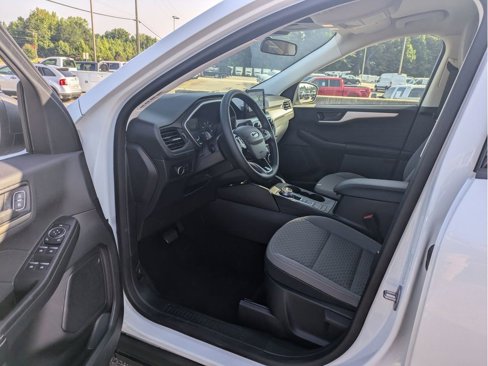 Certified 2022 Ford Escape SE w/ Cold Weather Package image 15