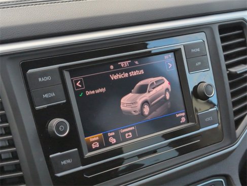 Certified 2023 Volkswagen Atlas SE image 18