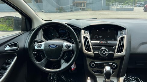 Used 2012 Ford Focus SEL image 18