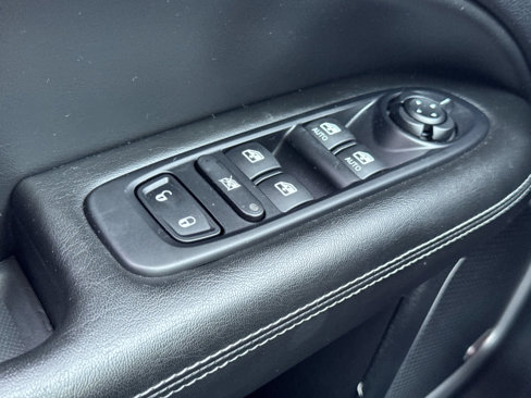 Used 2019 Jeep Compass High Altitude image 24