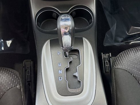 Used 2019 Dodge Journey SE image 15